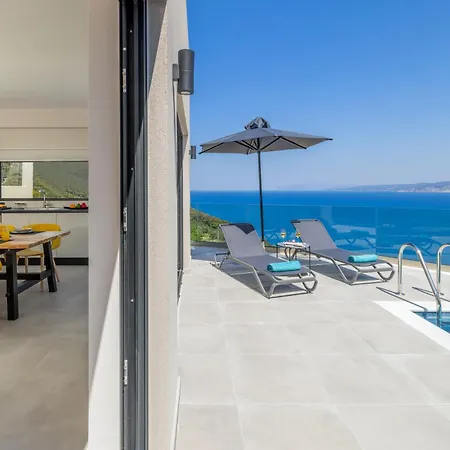 Atheras - Lassu Retreat * Zóla