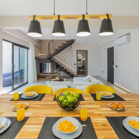 Atheras - Lassu Retreat Zóla