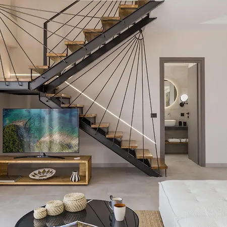 Atheras - Lassu Retreat * Zóla