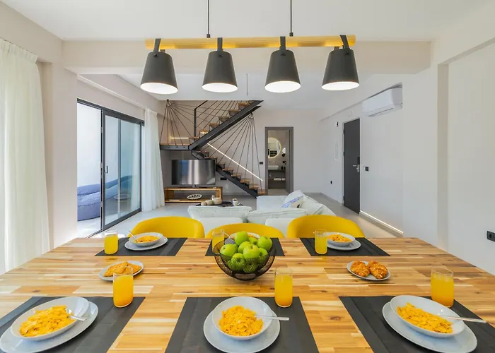 Atheras - Lassu Retreat Zóla