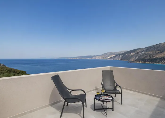 Atheras - Lassu Retreat Zola