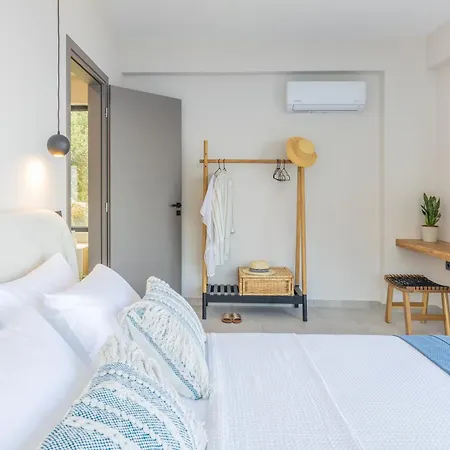 Atheras - Lassu Retreat